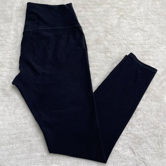 Alo Pants - Alo Women's Black Mid-Rise Cropped Leggings Size Small